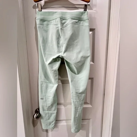 ALO High-Waist Airbrush Better Together 7/8 Leggings in Spearmint - Picture 2 of 4